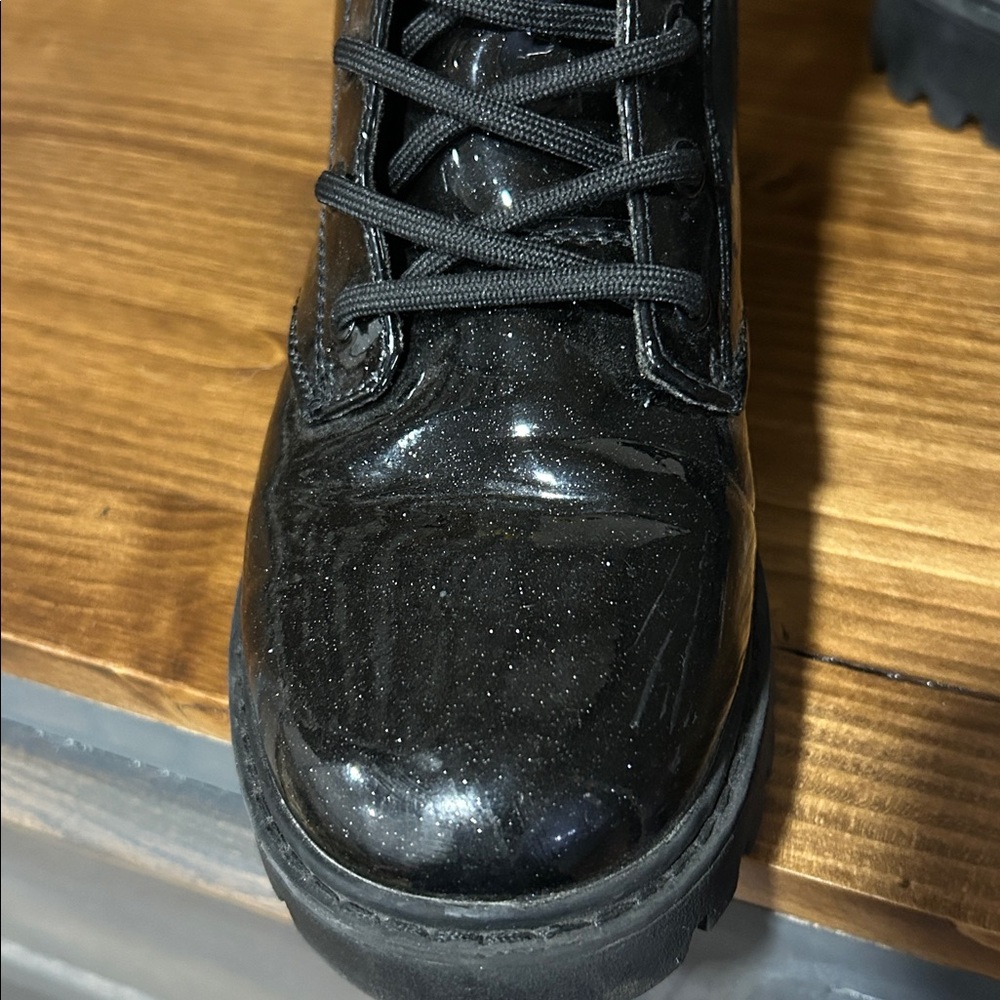 Art Class Black Glossy girls Combat Boots size 4 - Picture 4 of 8